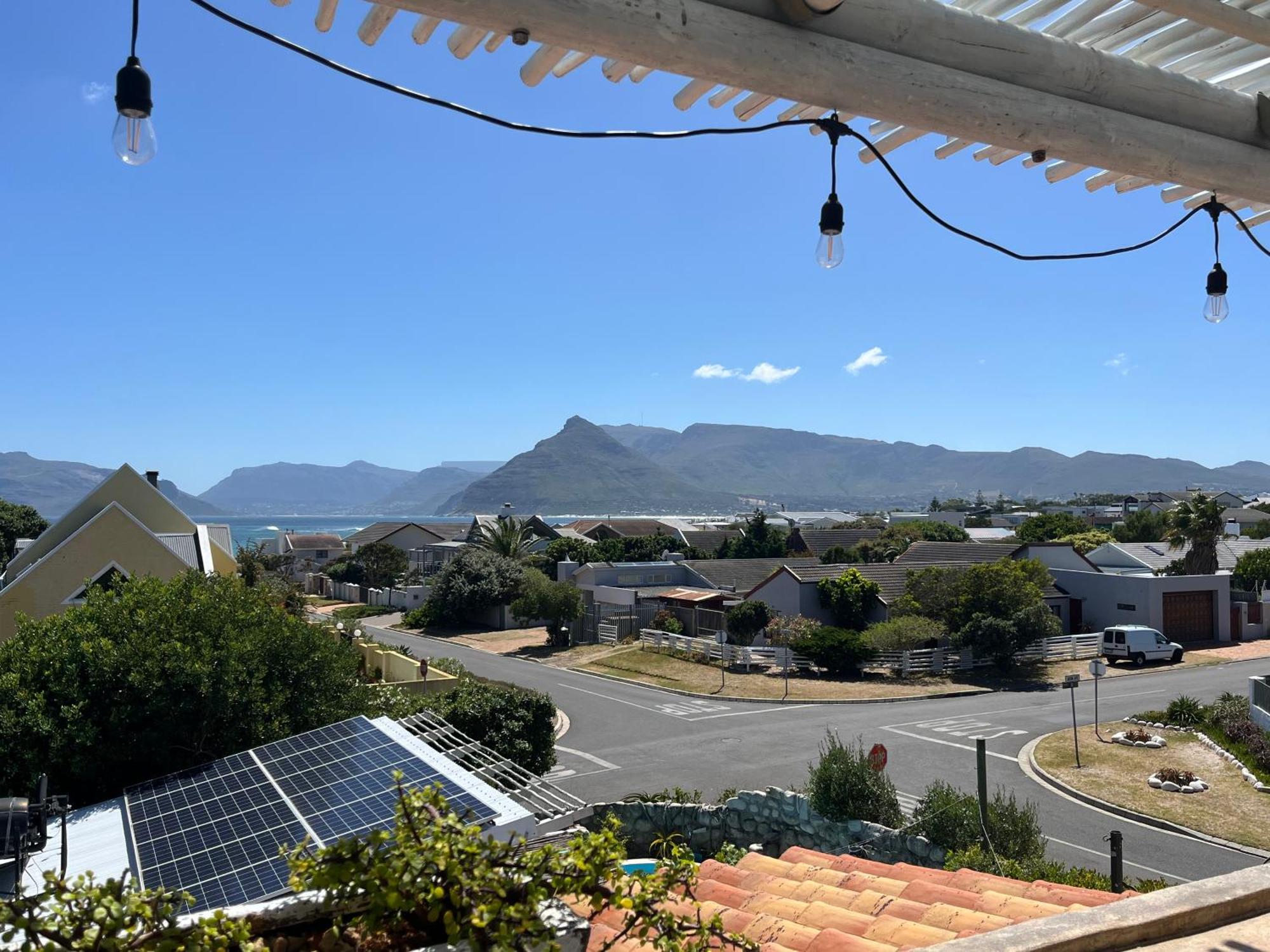 Storyhouse In Kommetjie Exterior foto